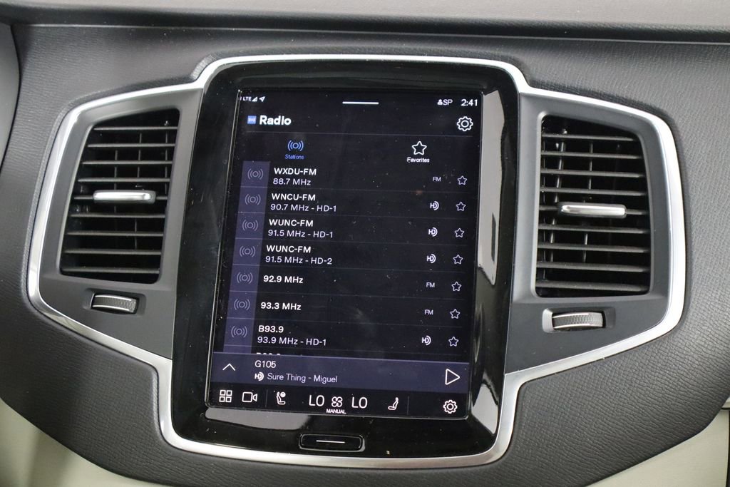 Used 2023 Volvo XC90 B5 Core w/ Protection Package Premier image 27