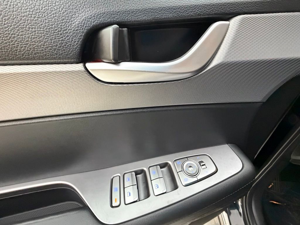 Certified 2022 Hyundai Palisade SE image 24