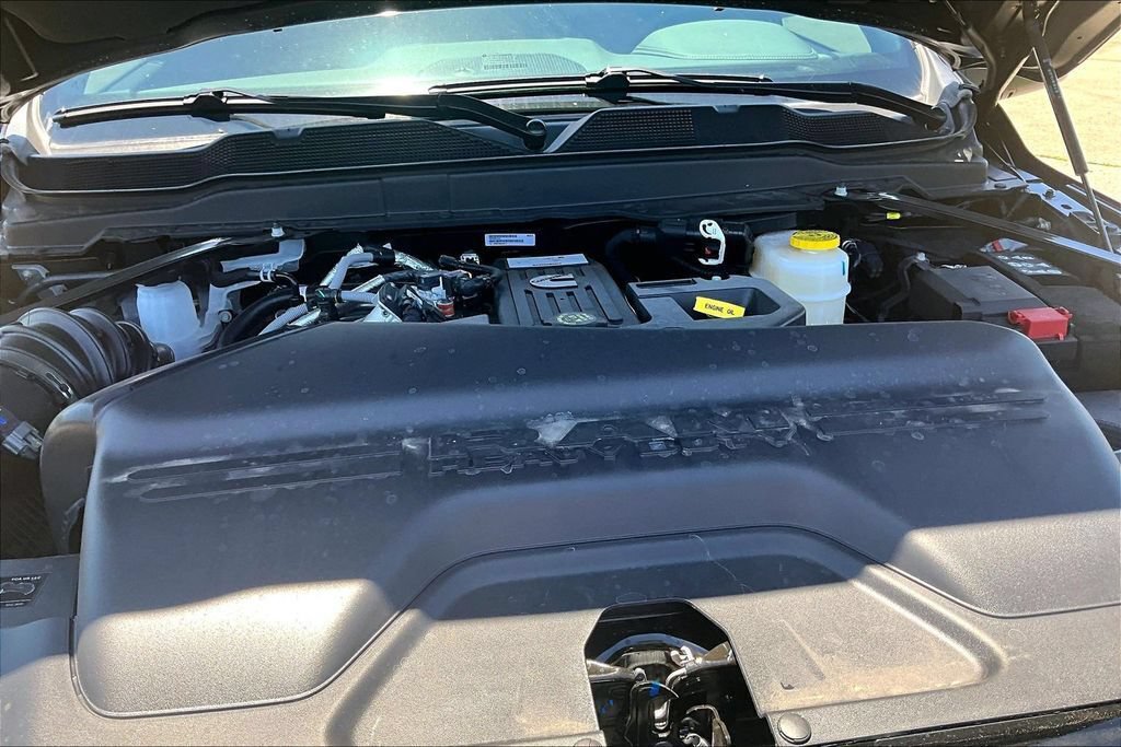New 2026 RAM 3500 Laramie AWD/4WD image 11