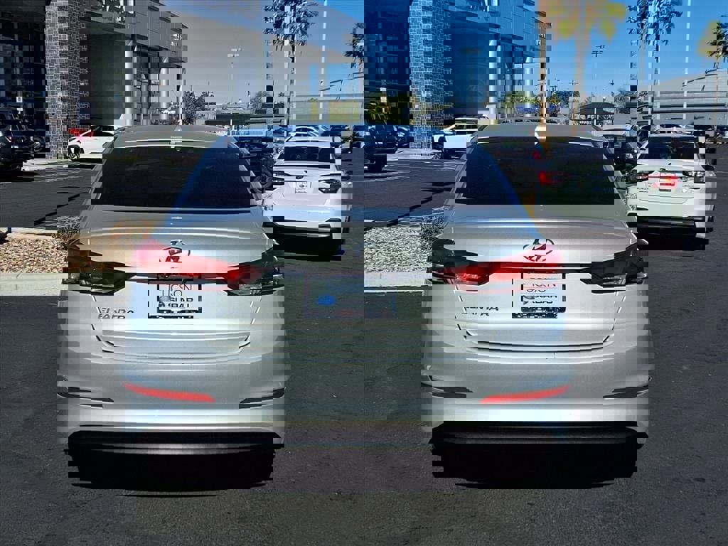 Used 2018 Hyundai Elantra SEL image 12