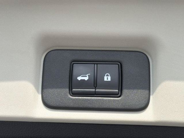 Certified 2023 Nissan Ariya FWD image 28
