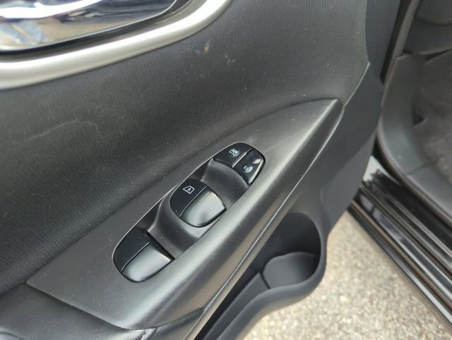 Used 2019 Nissan Sentra SV w/ Special Edition Package image 16