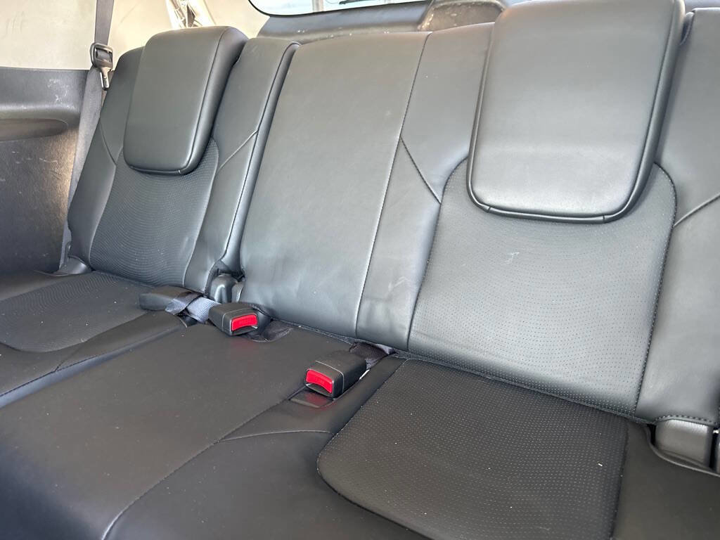 Used 2018 Nissan Armada Platinum w/ Captain Seat Package AWD/4WD image 9