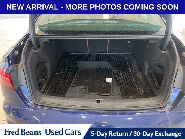 Used 2023 Audi A4 2.0T Premium w/ Convenience Package image 8
