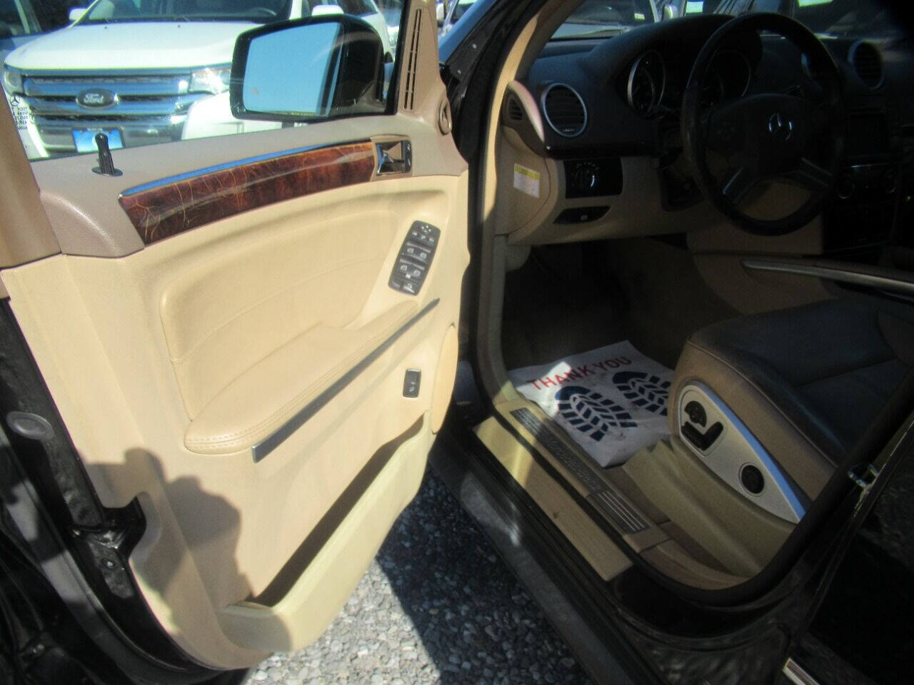 Used 2011 Mercedes-Benz GL 450 4MATIC image 24