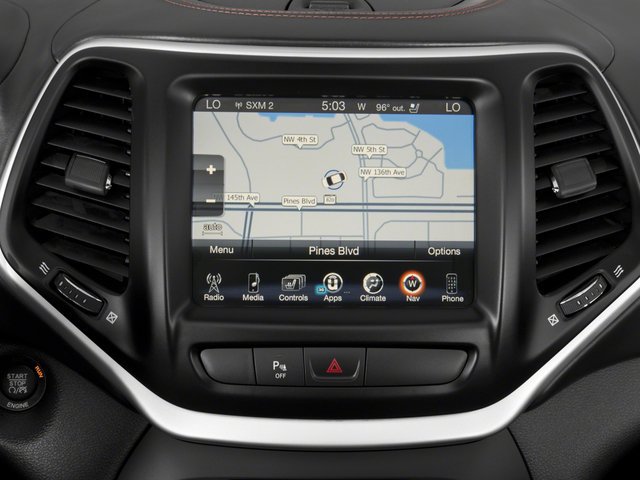 Used 2018 Jeep Cherokee Overland w/ Technology Group AWD/4WD image 20