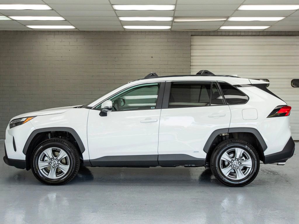 Used 2024 Toyota RAV4 XLE image 4