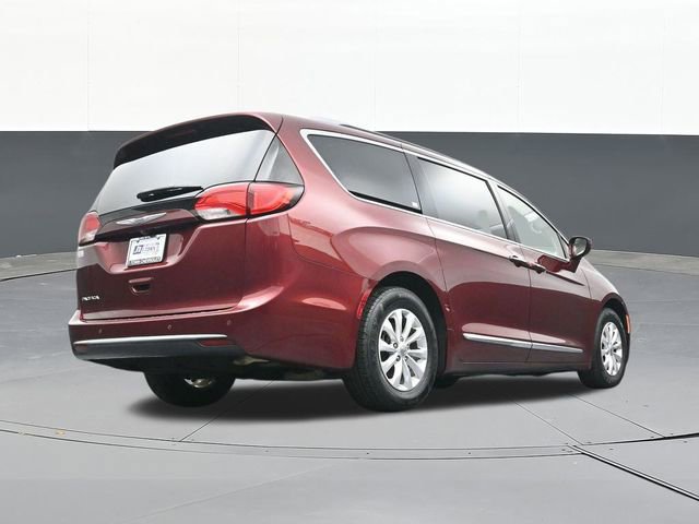 Used 2019 Chrysler Pacifica Touring-L image 49
