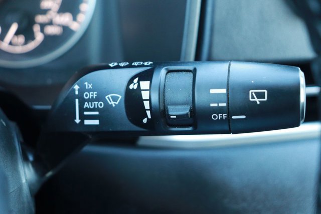 Used 2024 Mitsubishi Outlander SE image 29