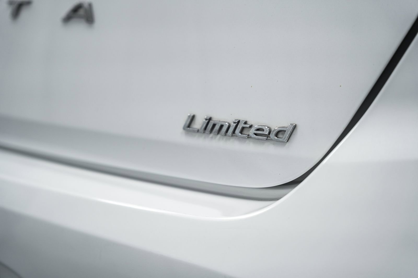 Used 2018 Hyundai Sonata Limited image 9