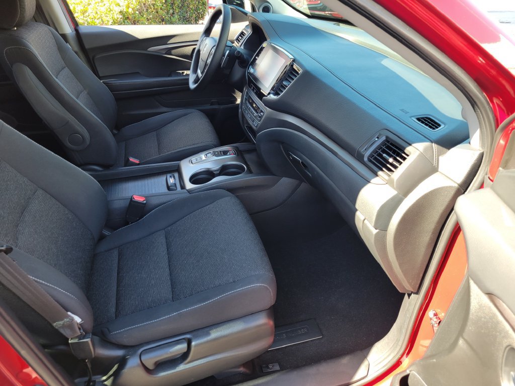 Used 2021 Honda Ridgeline Sport image 17