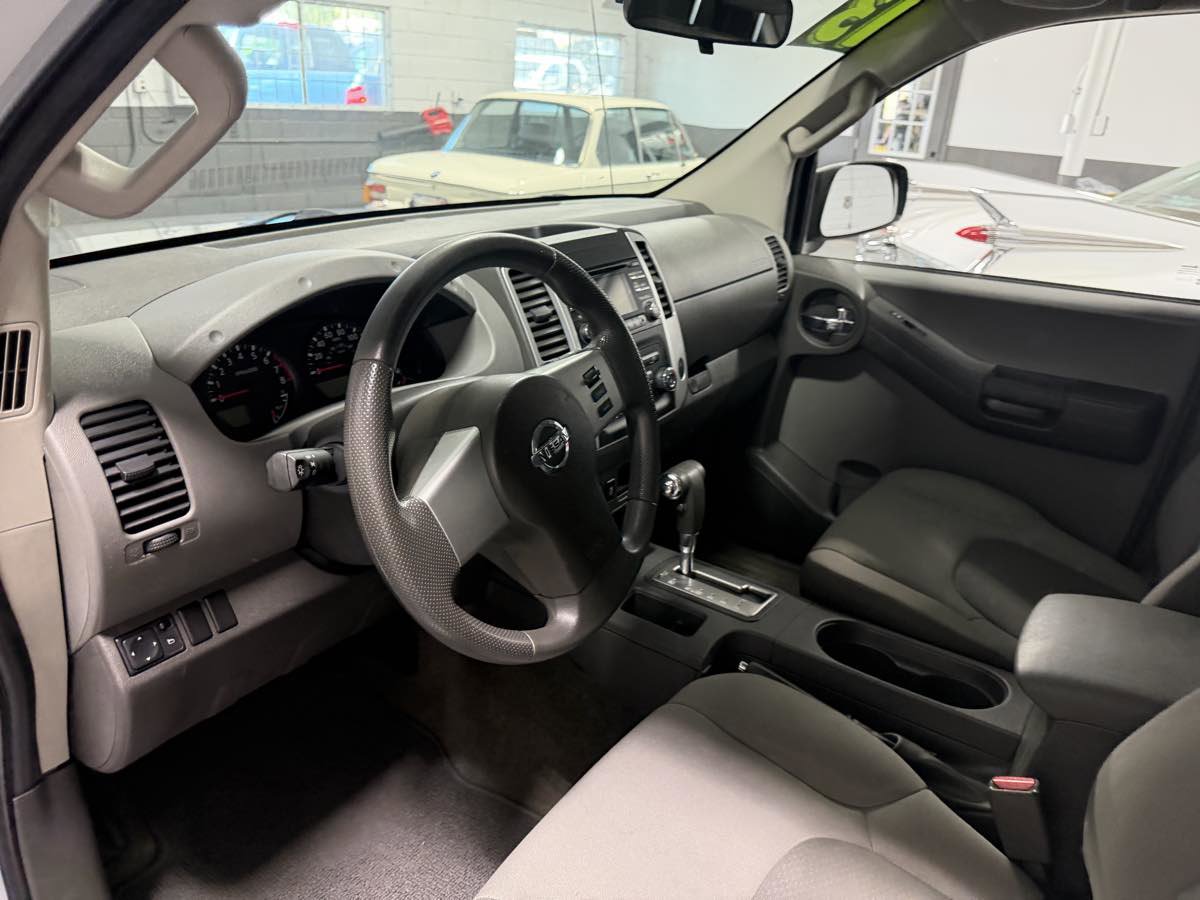 Used 2013 Nissan Xterra S AWD/4WD image 14