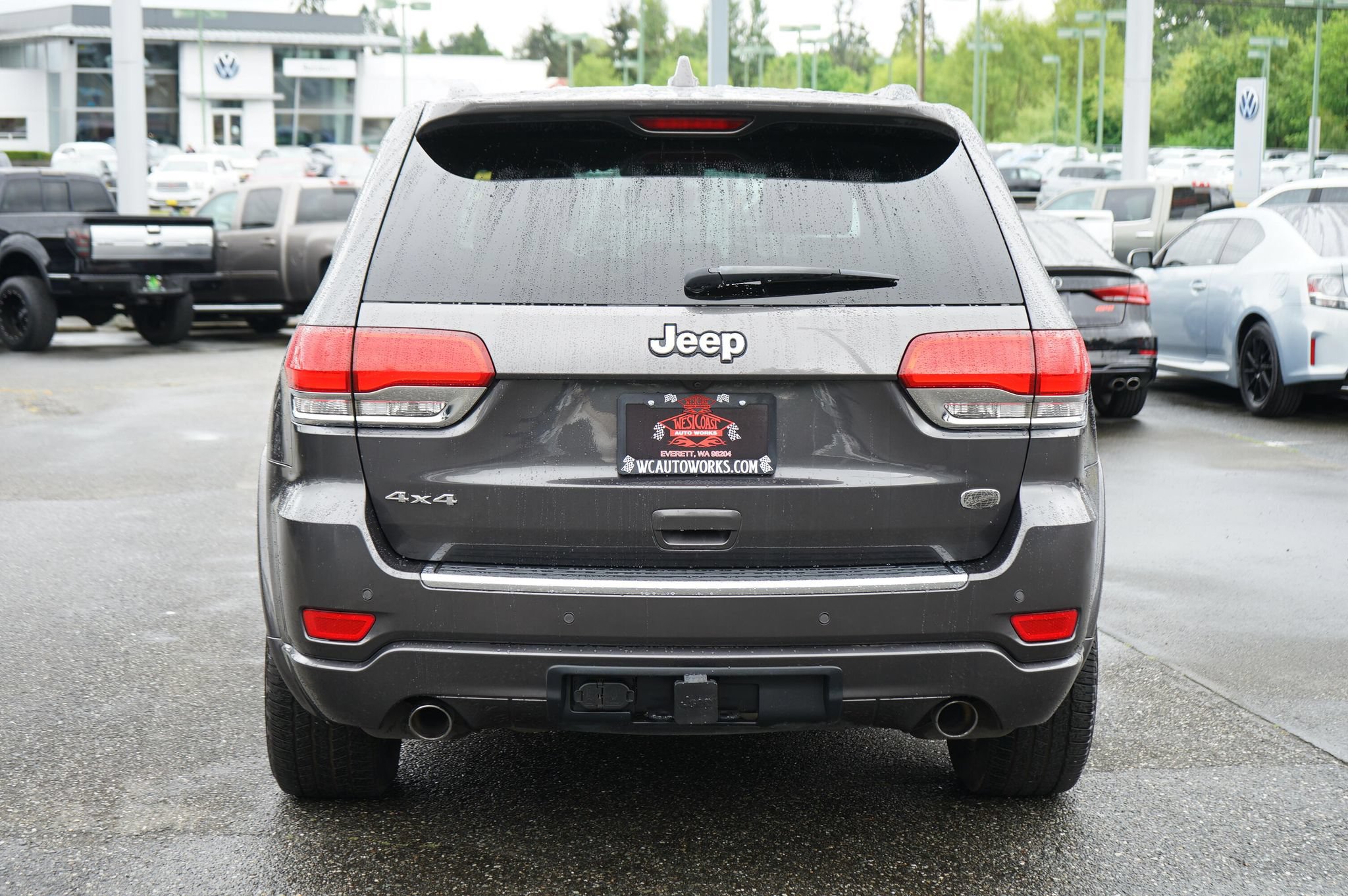 Used 2017 Jeep Grand Cherokee Overland AWD/4WD image 4