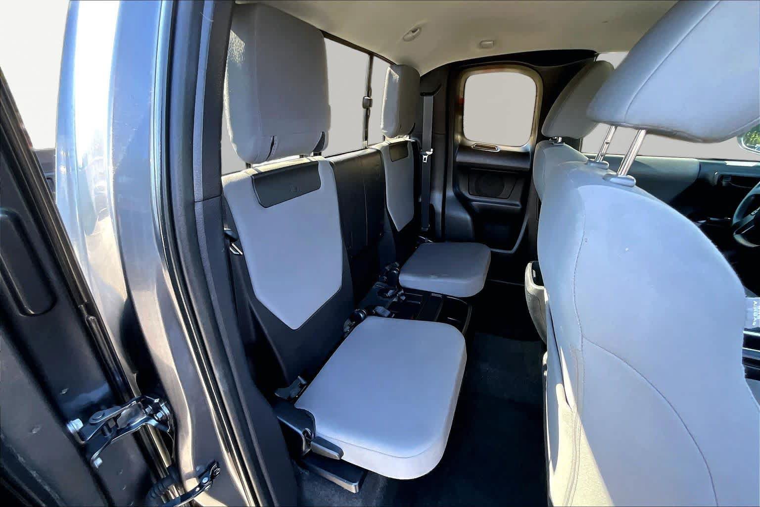 Used 2019 Toyota Tacoma SR w/ SR Convenience Package AWD/4WD image 19