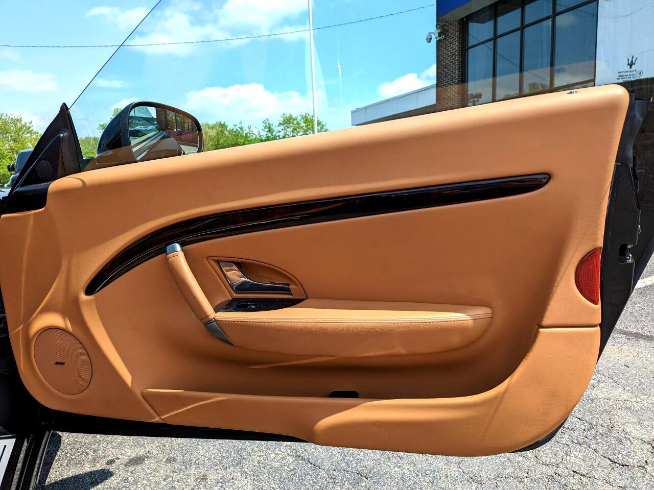 Used 2011 Maserati GranTurismo Convertible image 27