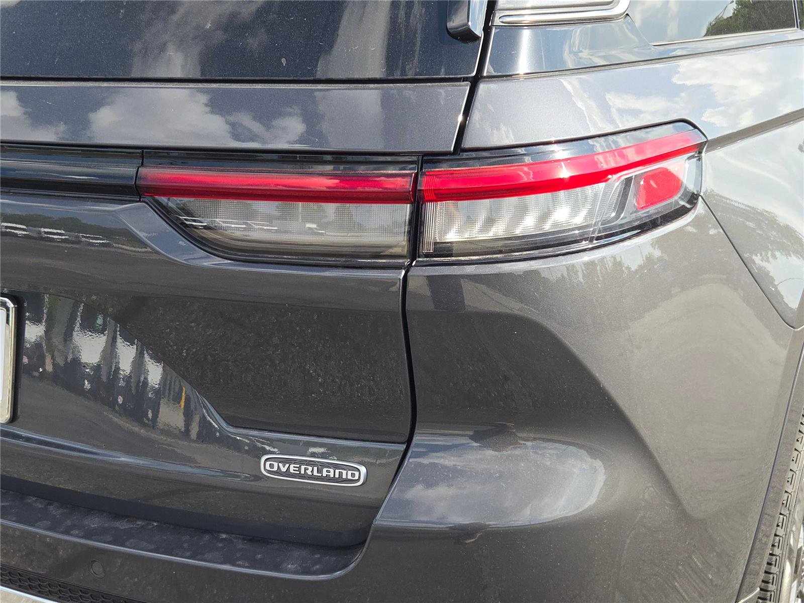 New 2025 Jeep Grand Cherokee Overland w/ Trailer Tow Package image 13