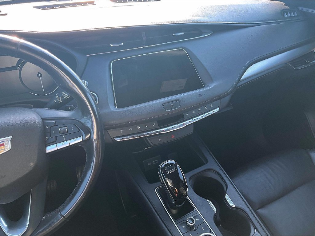 Used 2020 Cadillac XT4 Premium Luxury FWD image 6
