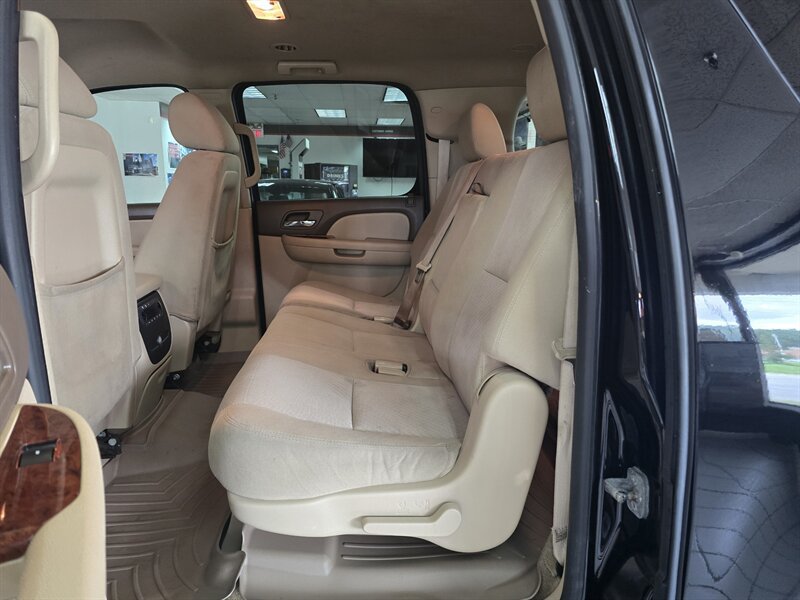 Used 2014 Chevrolet Suburban LS w/ All-Star Edition AWD/4WD image 12