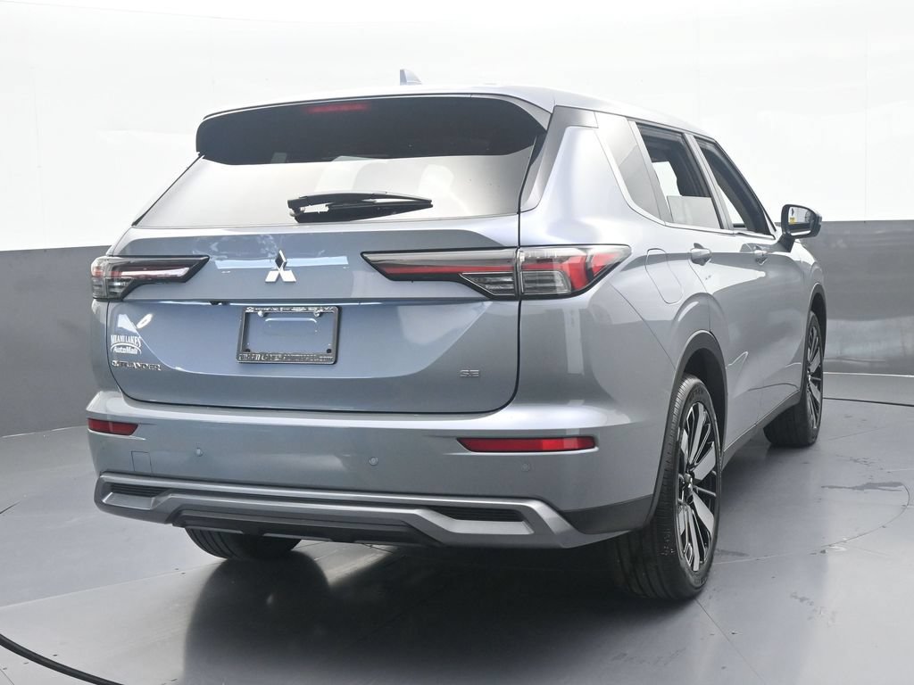 New 2026 Mitsubishi Outlander SE FWD image 5