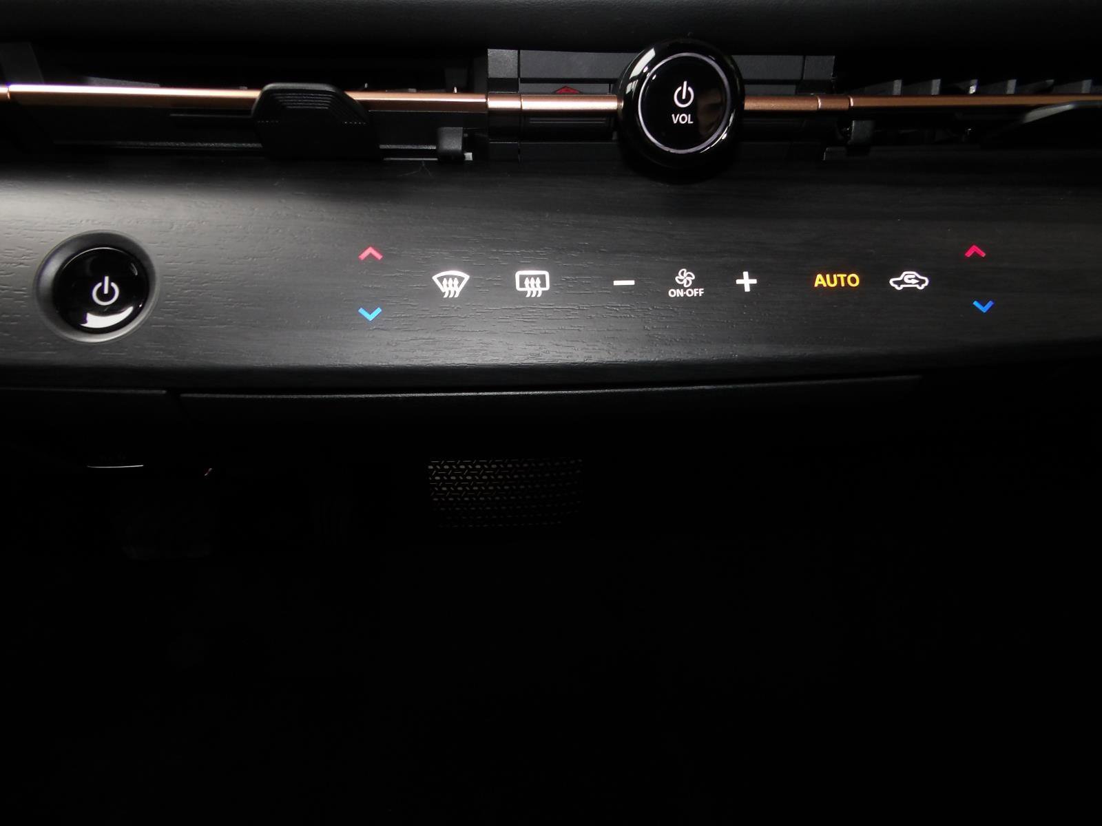 Certified 2023 Nissan Ariya AWD image 26