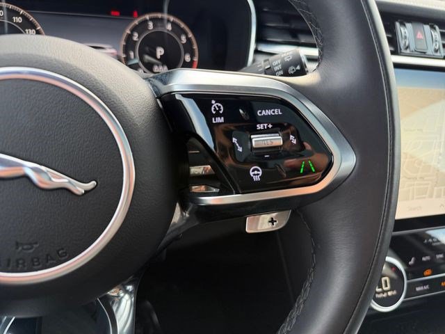Used 2025 Jaguar F-PACE R-Dynamic S AWD/4WD image 23