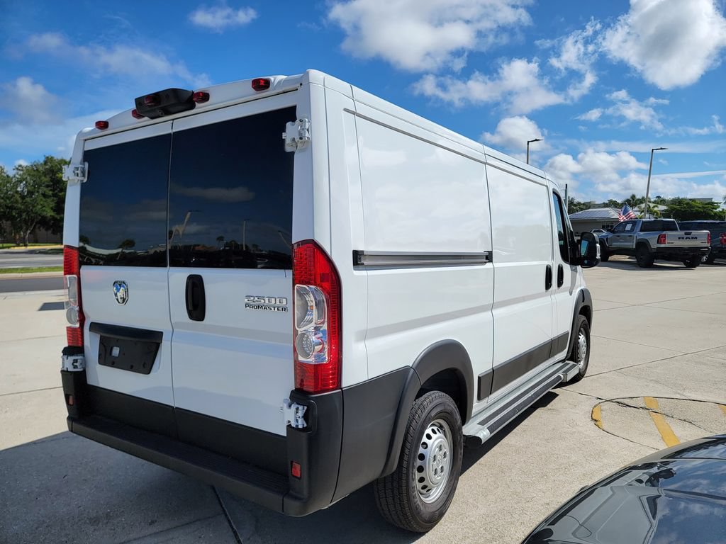 Used 2025 RAM ProMaster 2500 w/ U-Haul Equipment Group FWD image 4