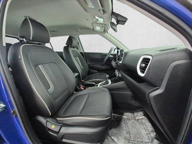 Certified 2025 Hyundai Venue Limited FWD image 23