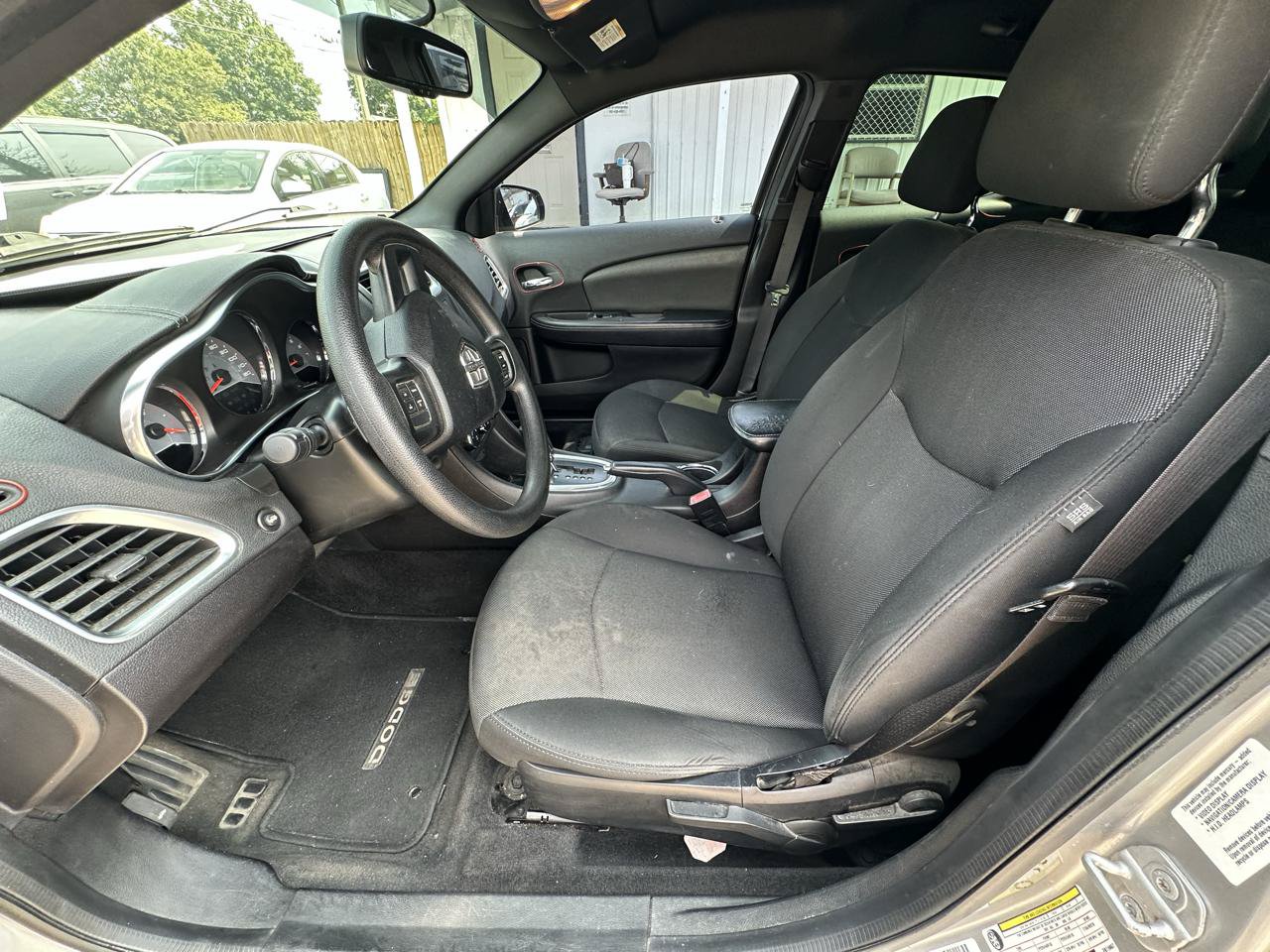 Used 2014 Dodge Avenger SE FWD image 7