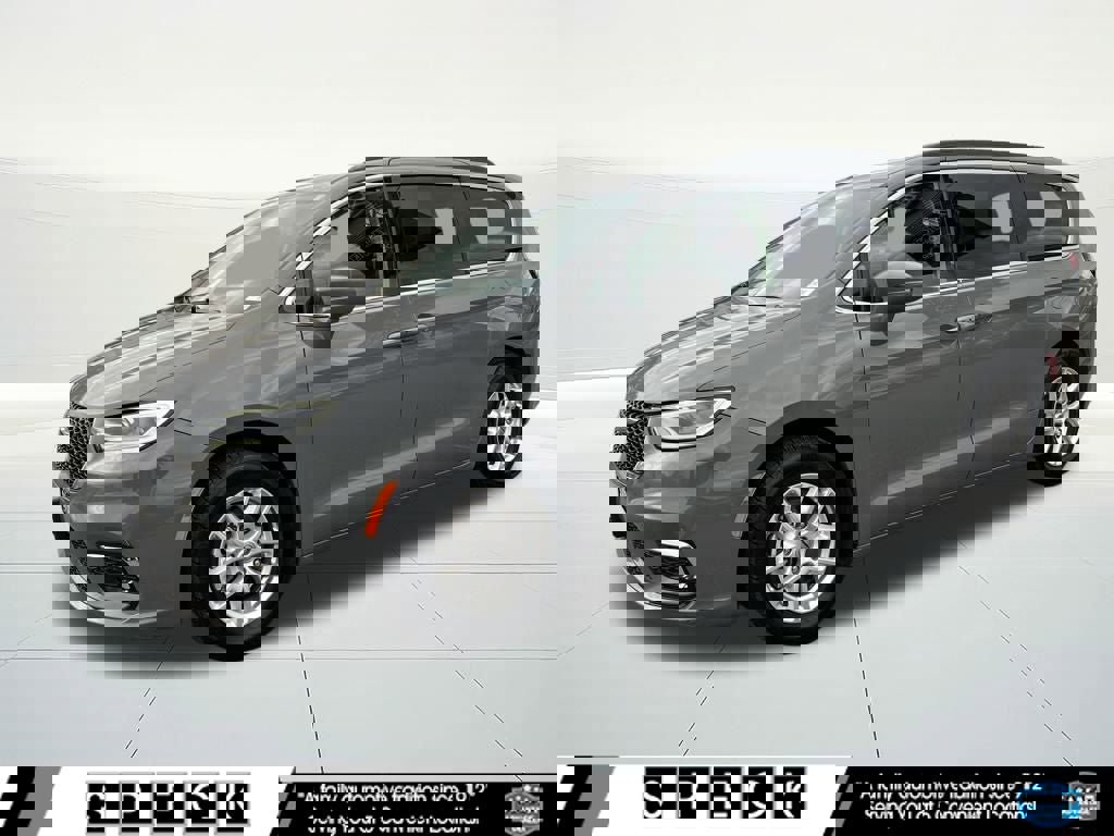 Used 2022 Chrysler Pacifica Touring-L image 1