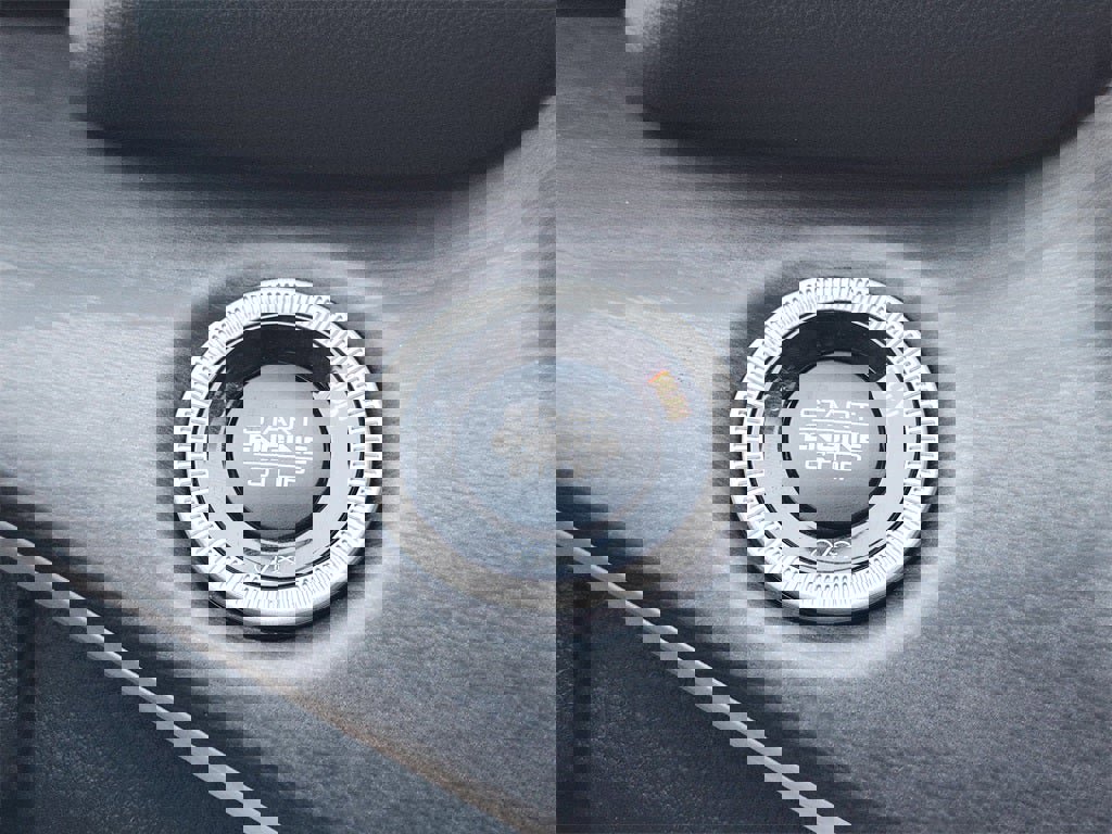 New 2025 Jeep Grand Cherokee L Limited w/ Luxury Tech Group II image 15