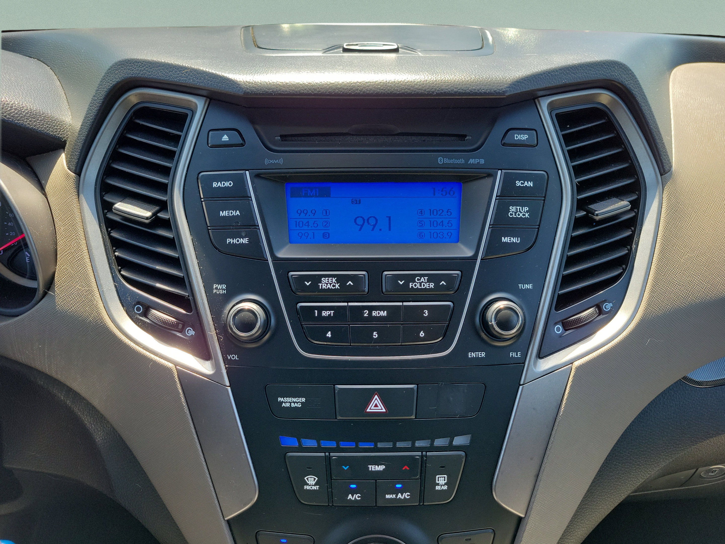 Used 2015 Hyundai Santa Fe Sport FWD image 13