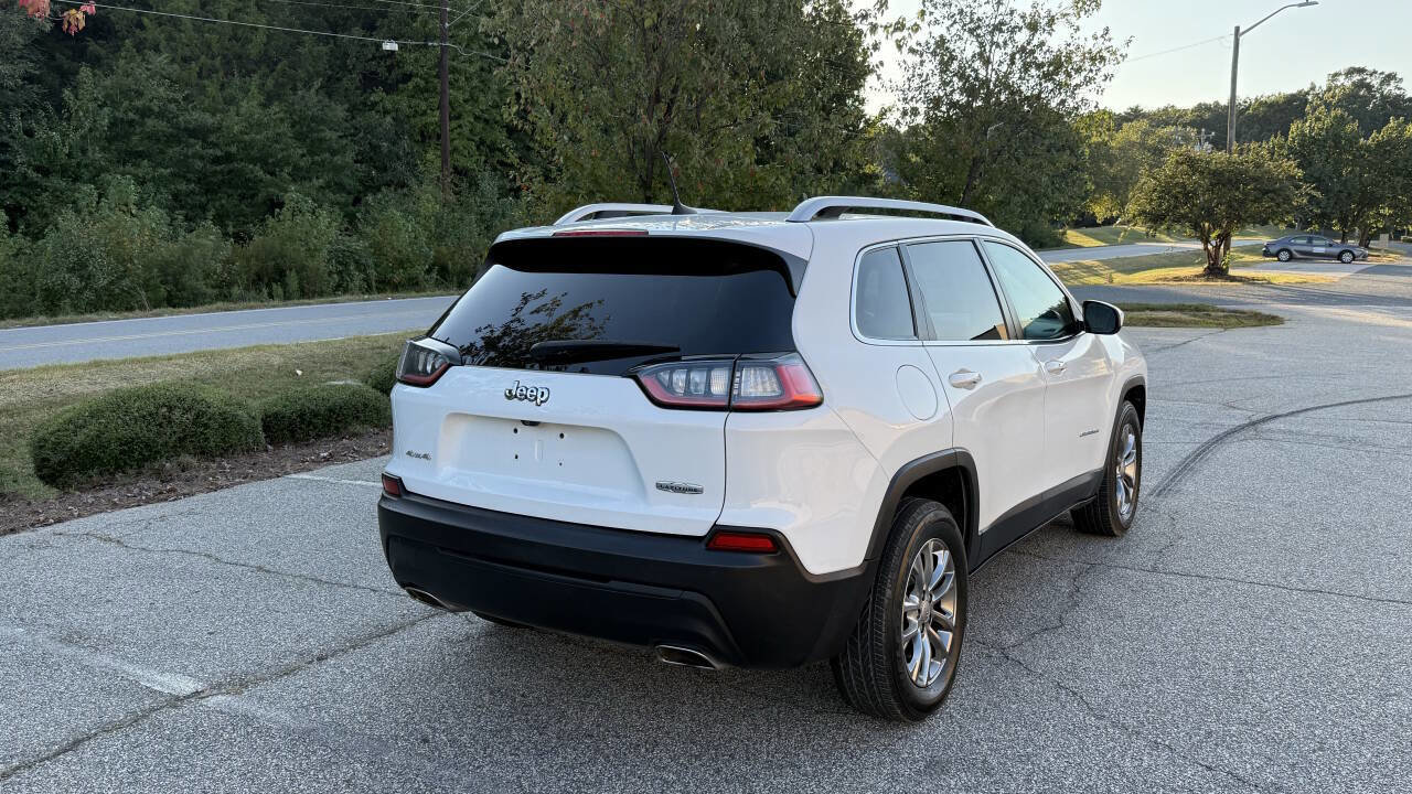 Used 2019 Jeep Cherokee Latitude Plus image 9