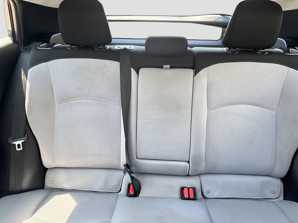 Used 2022 Toyota Prius LE FWD image 16