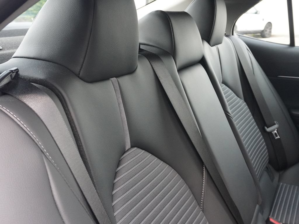 Used 2024 Toyota Camry SE FWD image 27