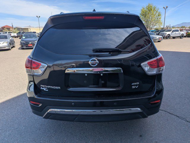 Used 2016 Nissan Pathfinder SV image 4