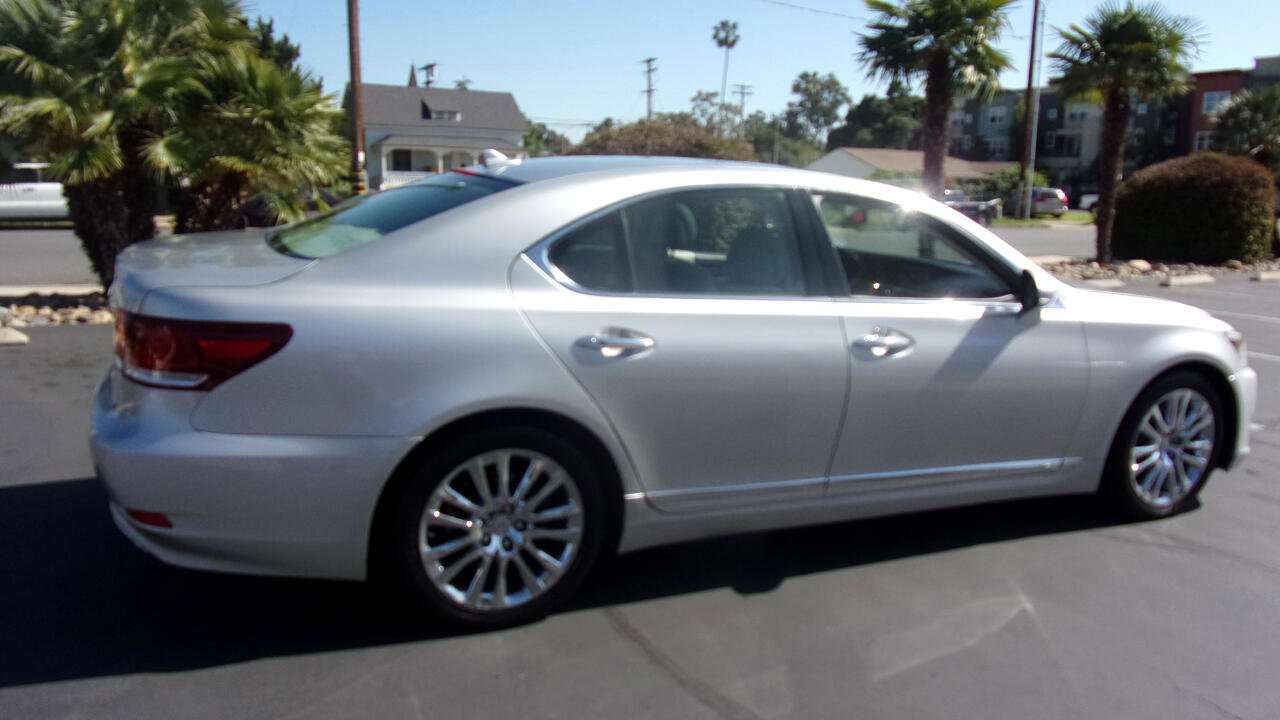 Used 2013 Lexus LS 460 w/ Comfort Pkg image 10