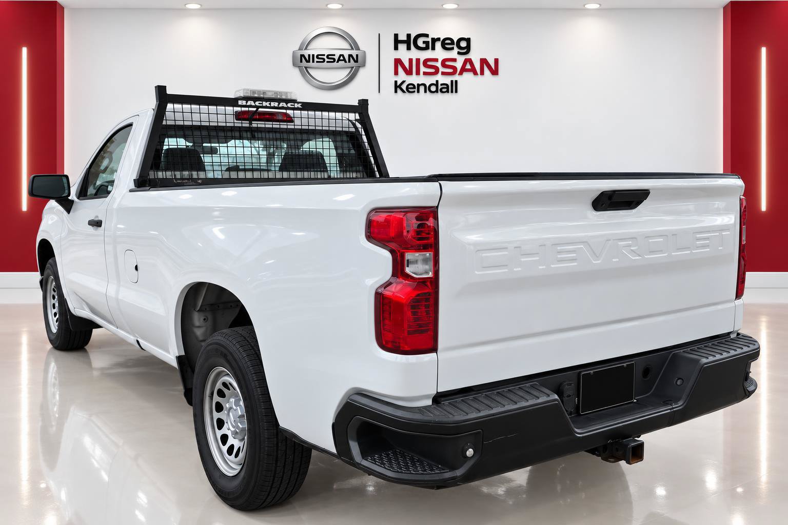 Used 2019 Chevrolet Silverado 1500 W/T RWD image 2