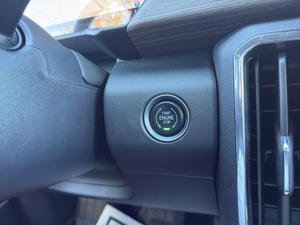 Used 2024 GMC Acadia Denali w/ Super Cruise Package image 20