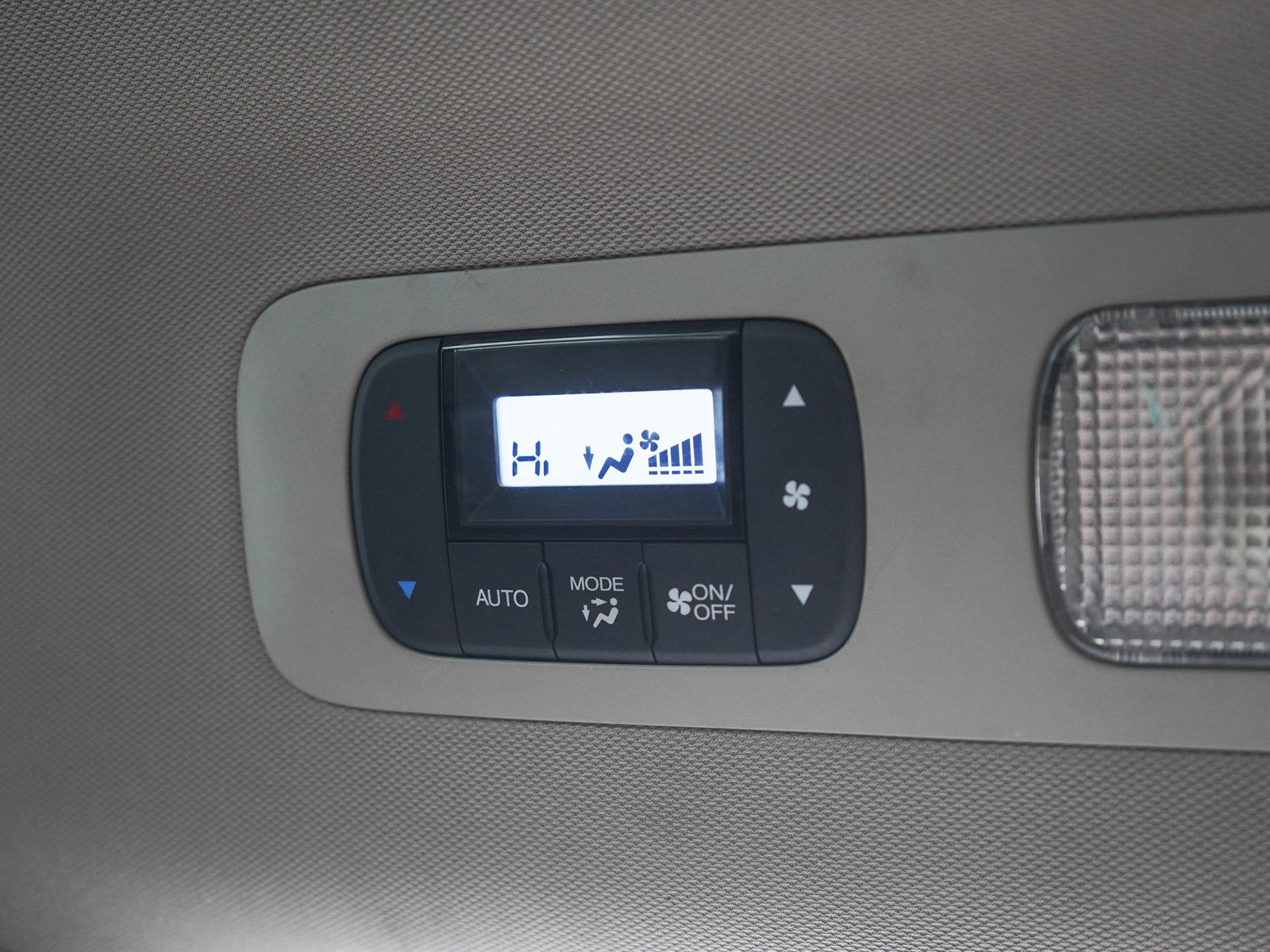 Used 2015 Honda Odyssey EX-L image 17