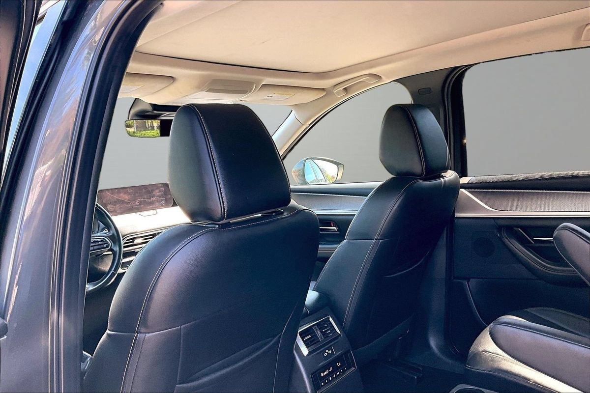 Used 2024 MAZDA CX-90 3.3 Turbo w/ Premium Package AWD/4WD image 19