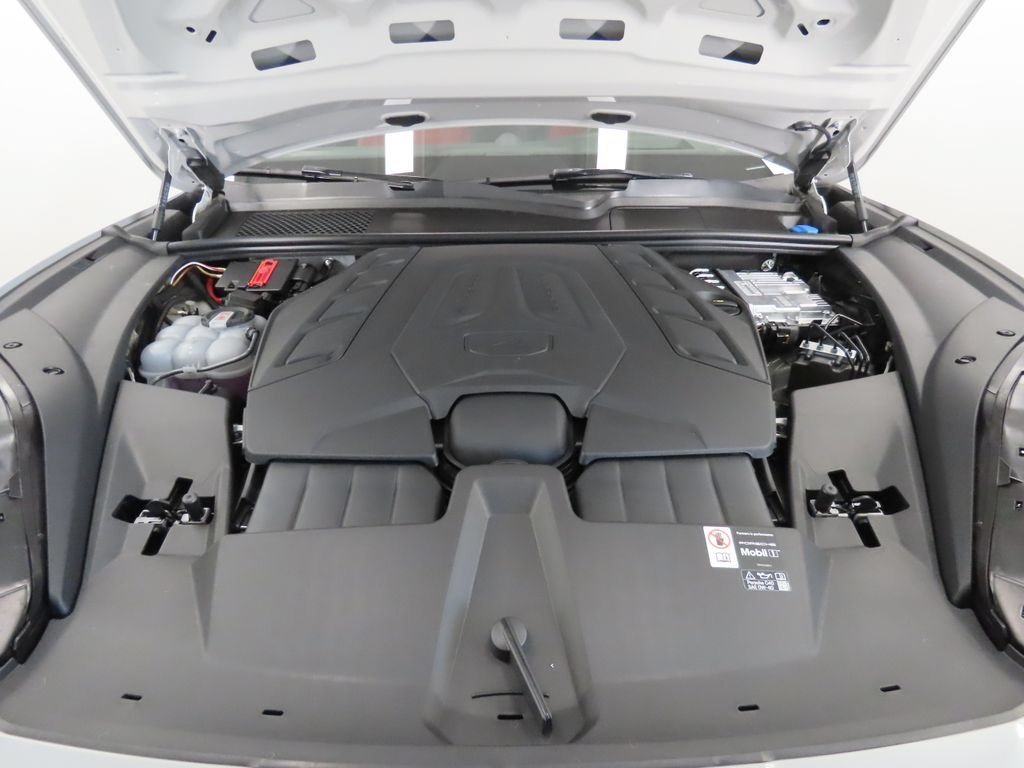 New 2026 Porsche Cayenne Turbo GT AWD/4WD image 51