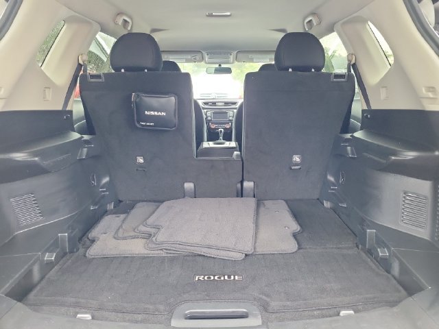 Used 2018 Nissan Rogue SV FWD image 9