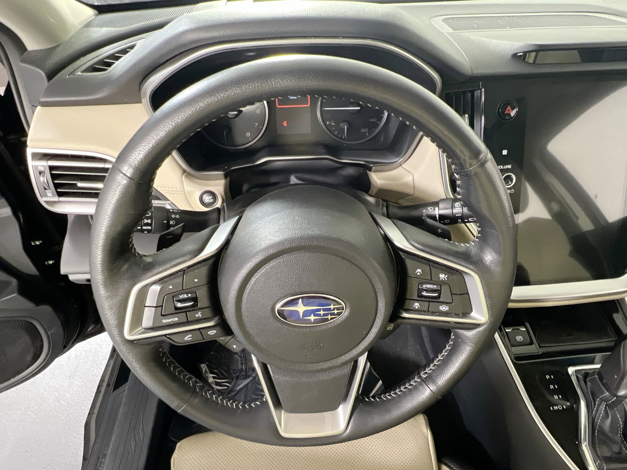 Used 2022 Subaru Outback Limited image 11