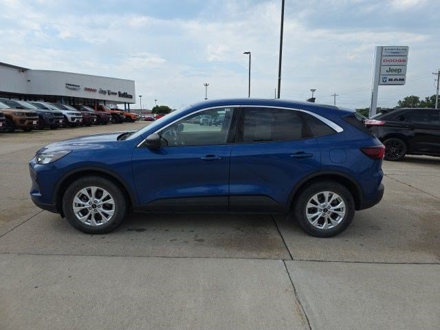 Used 2023 Ford Escape Active AWD/4WD image 5