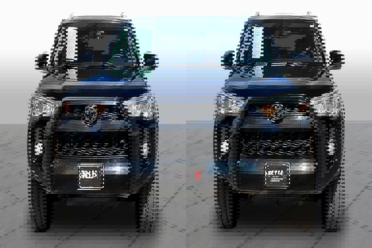 Used 2018 Toyota 4Runner SR5 Premium image 3