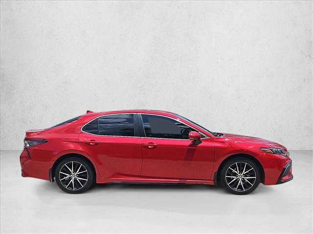 Used 2023 Toyota Camry SE FWD image 4