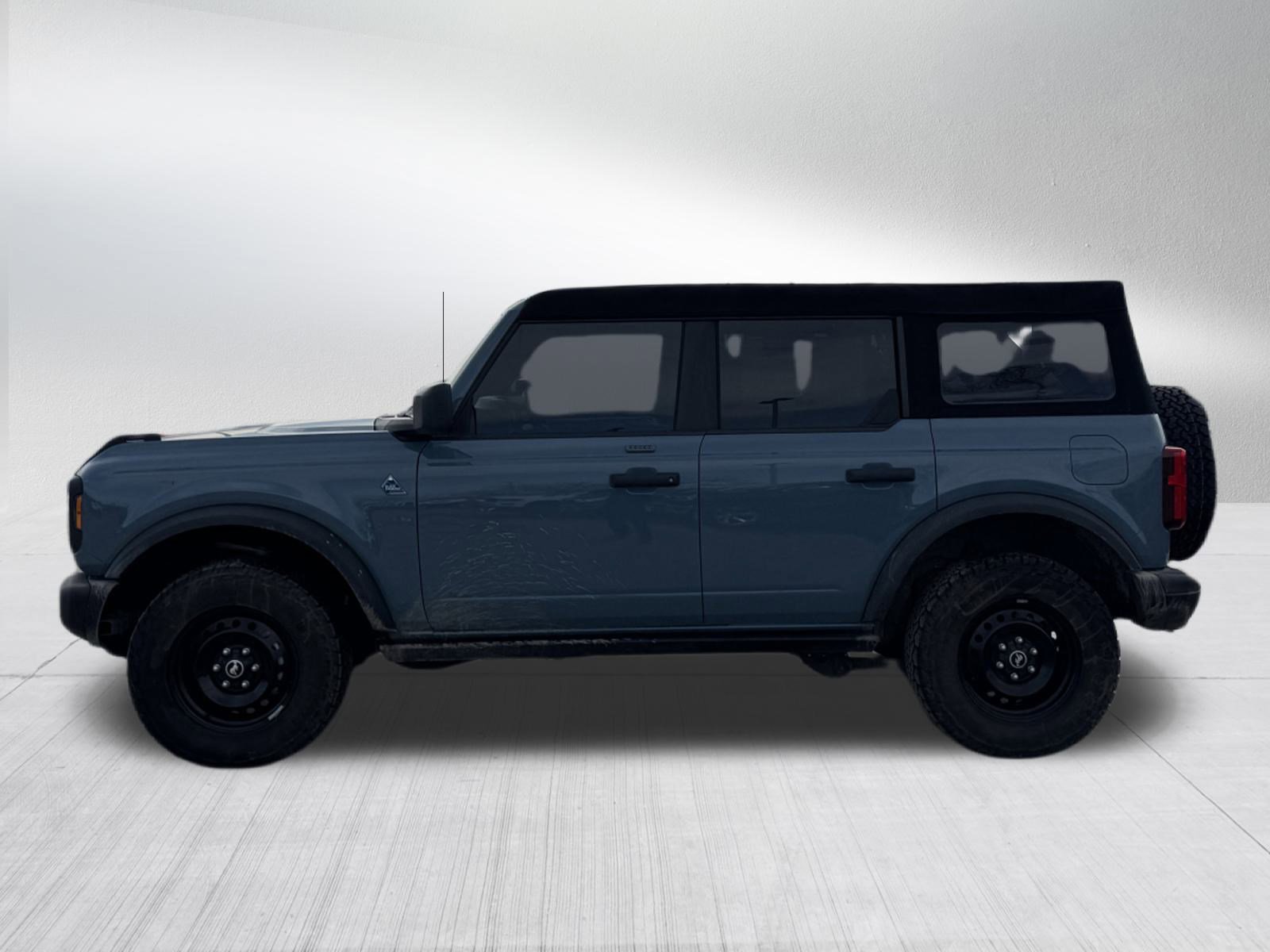 Certified 2023 Ford Bronco Black Diamond image 4