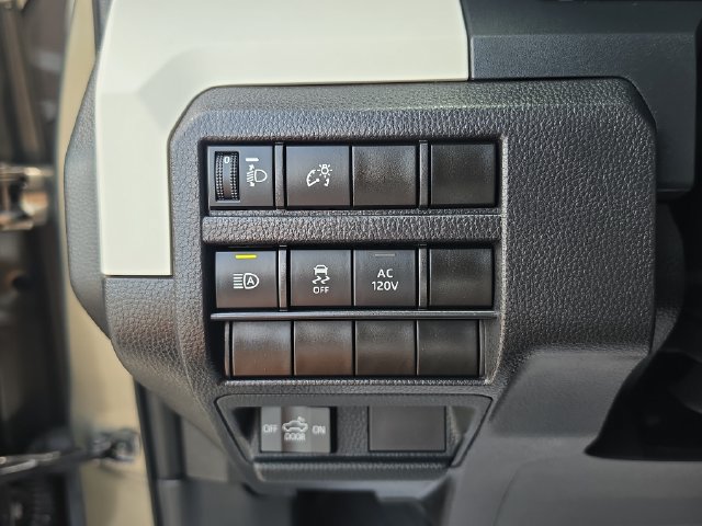 Used 2024 Toyota Tacoma TRD Sport w/ TRD Sport Upgrade Package RWD image 25