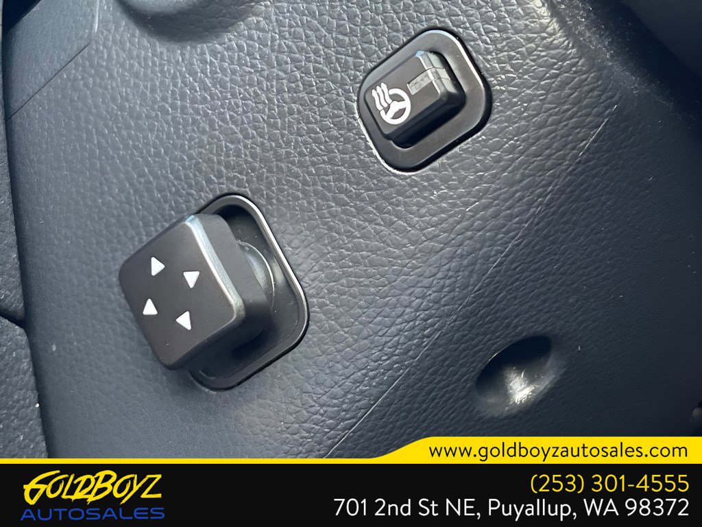 Used 2011 Hyundai Equus Signature RWD image 30