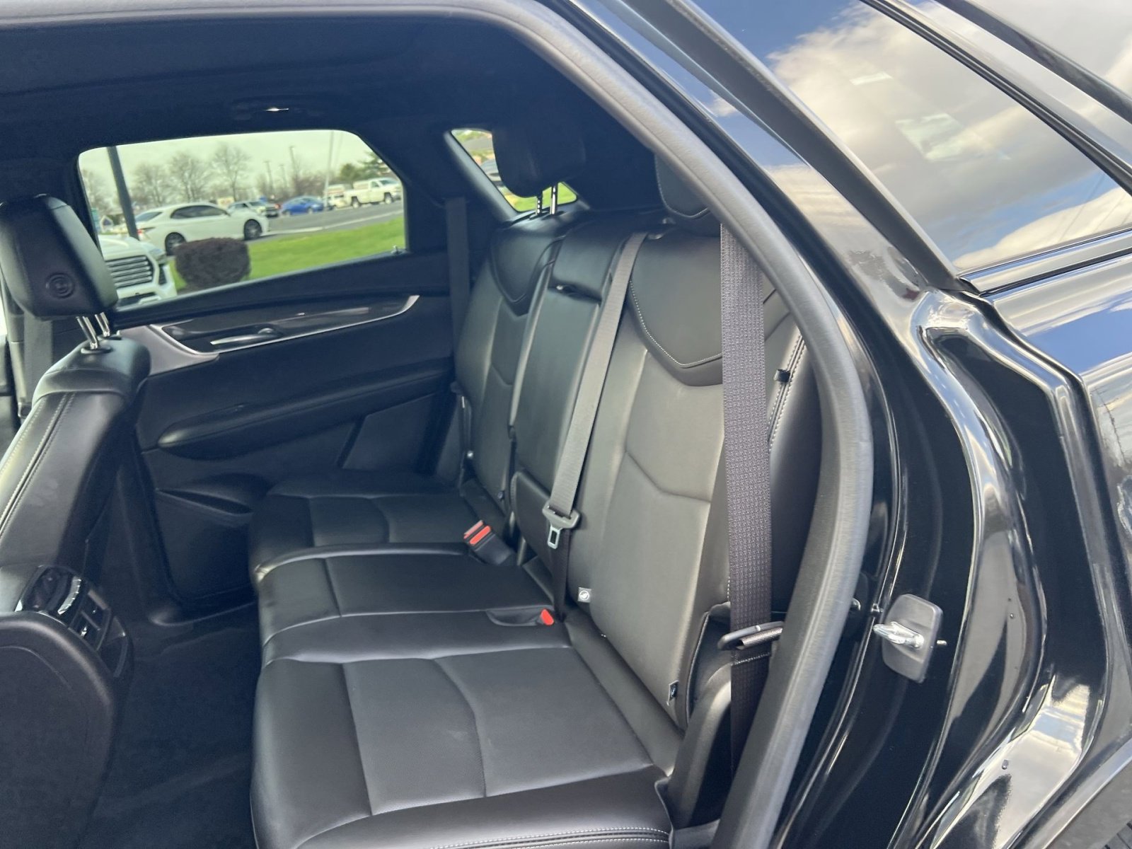 Used 2023 Cadillac XT5 Sportv w/ Technology Package image 24